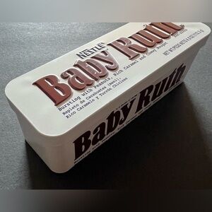 Vintage BABY RUTH tin in excellent condition